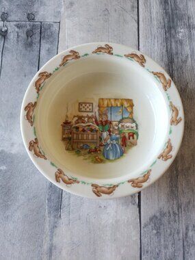 Vintage - The "Bedtime Story" Royal Doulton Bunnykins Bone China Bowl